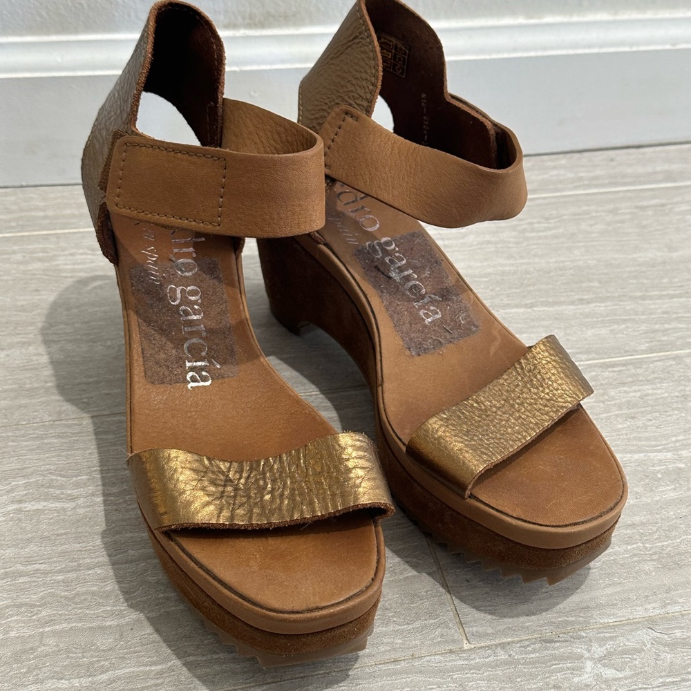 Pedro Garcia Bronze Suede Platform Heel